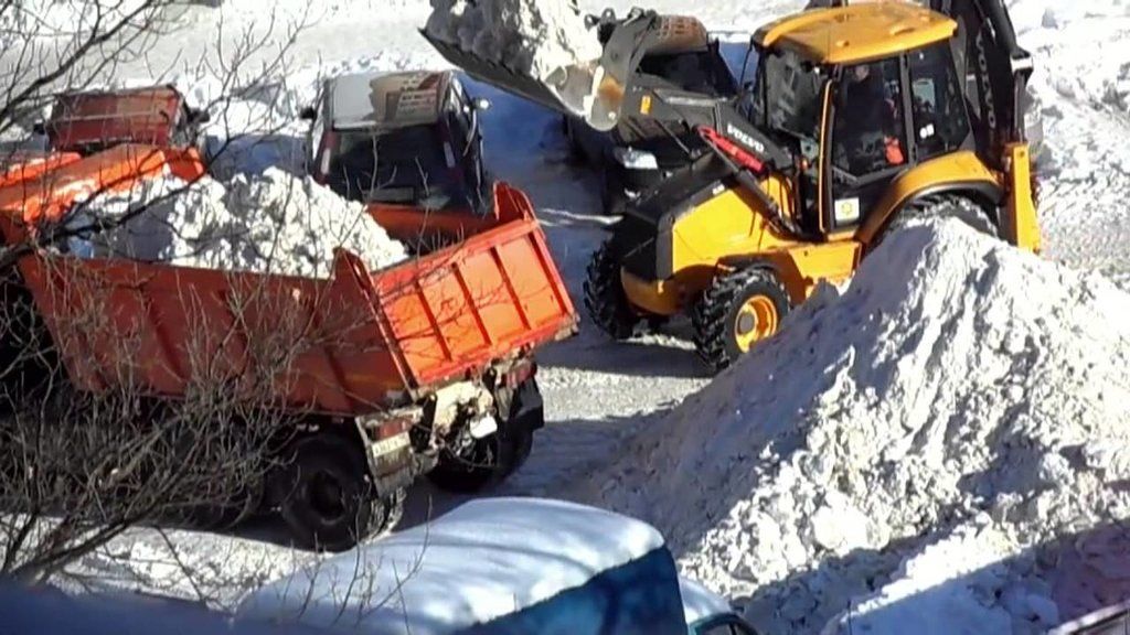 Вывоз снега с погрузкой в Кохме для организаций и частных лиц в октябре